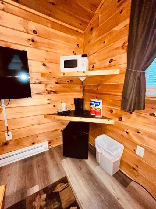 Willow Cabin Cabin in Michigan
