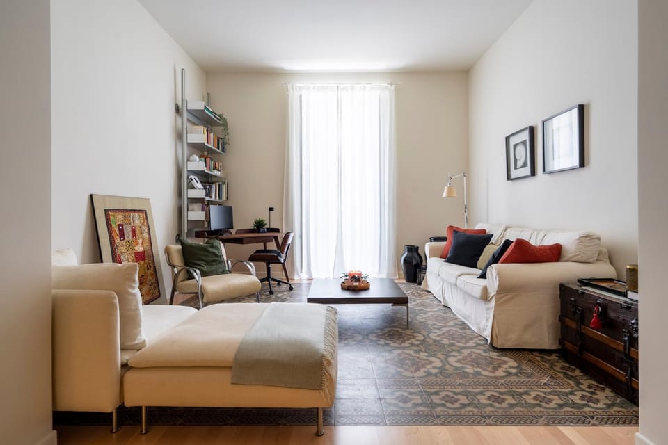 Living room, Photo of the whole room, Seating area