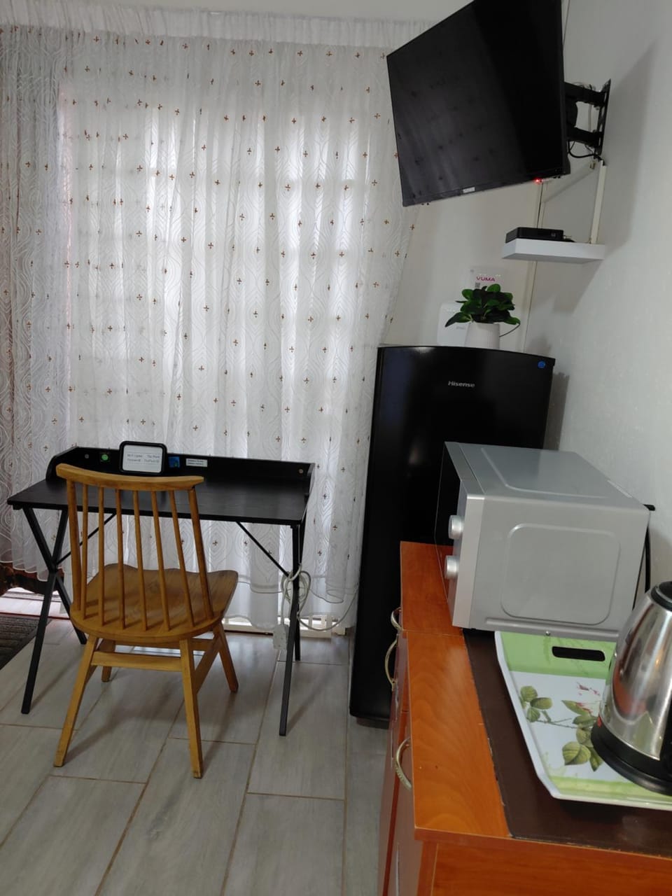 TV and multimedia, Coffee/tea facilities, microwave