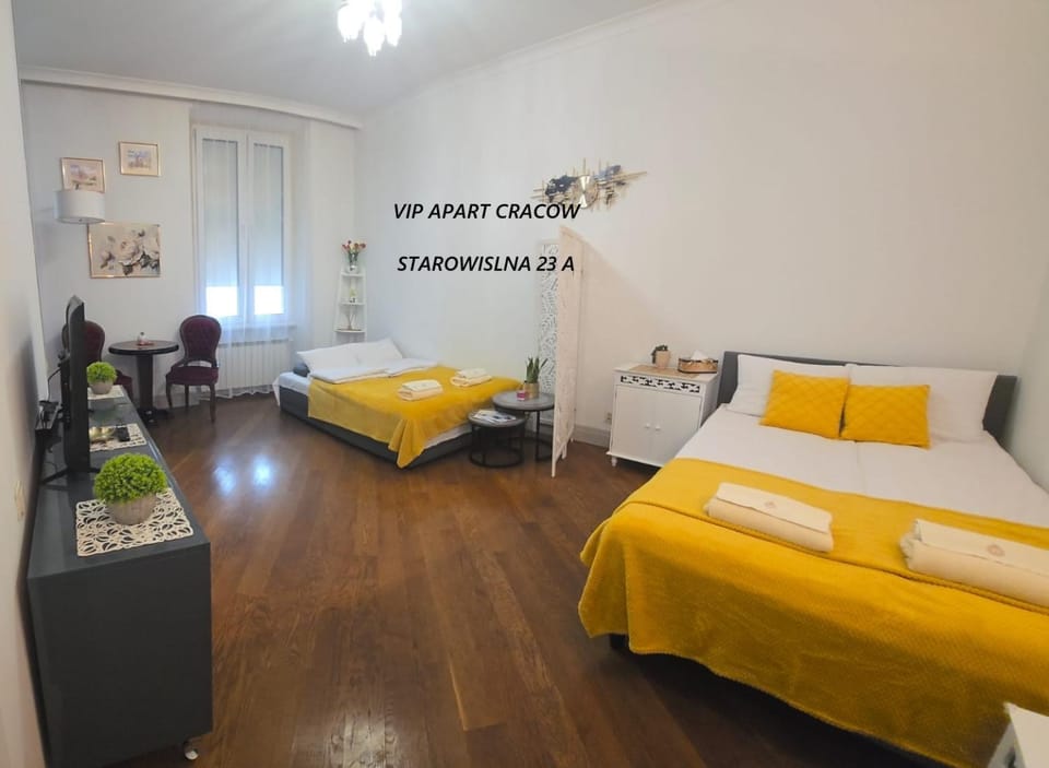 Bed, Living room, Photo of the whole room, Bedroom