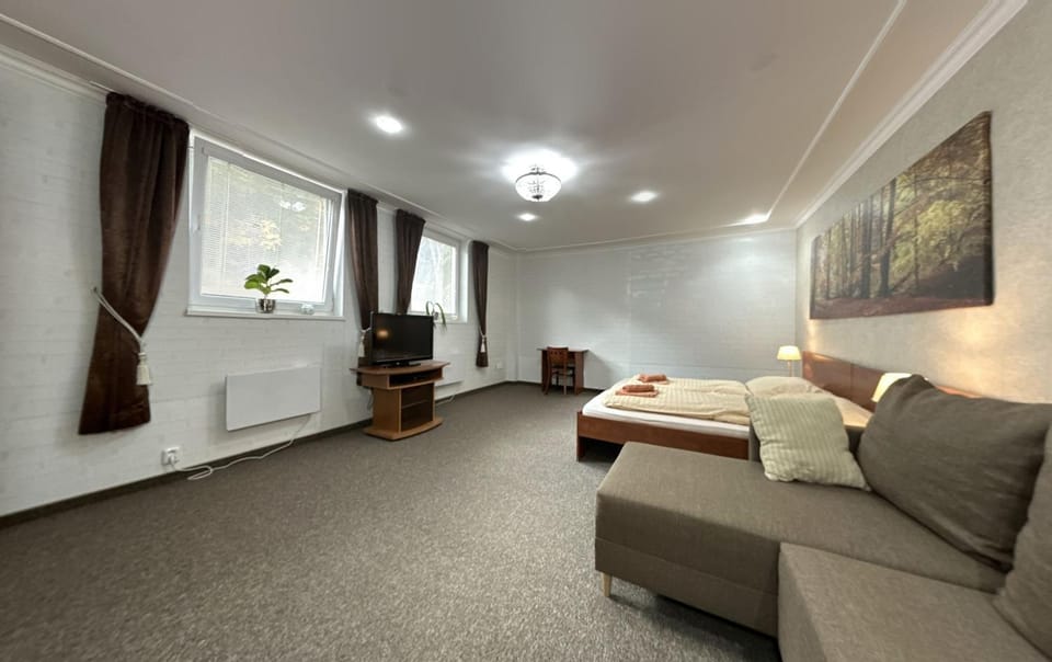 TV and multimedia, Living room, Bedroom