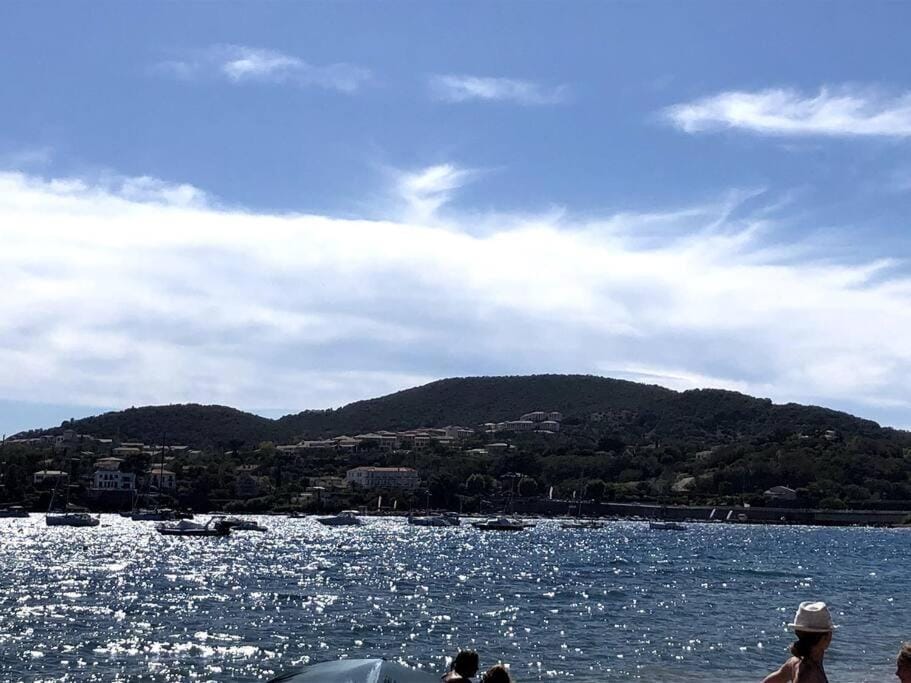 Agay bay see front Apartment in Saint-Raphael