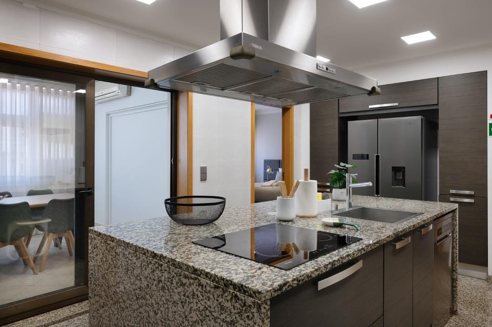Kitchen or kitchenette, Kitchen or kitchenette