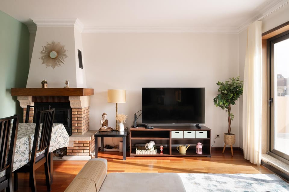 TV and multimedia, Photo of the whole room