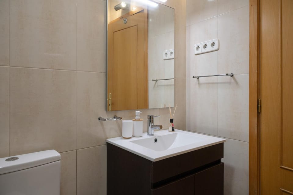 Shower, Bathroom, towels