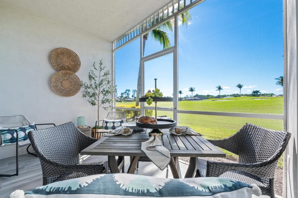 Serene Naples Retreat: Golf-Resort Pool-Tennis-Gym Apartment in Lely Resort