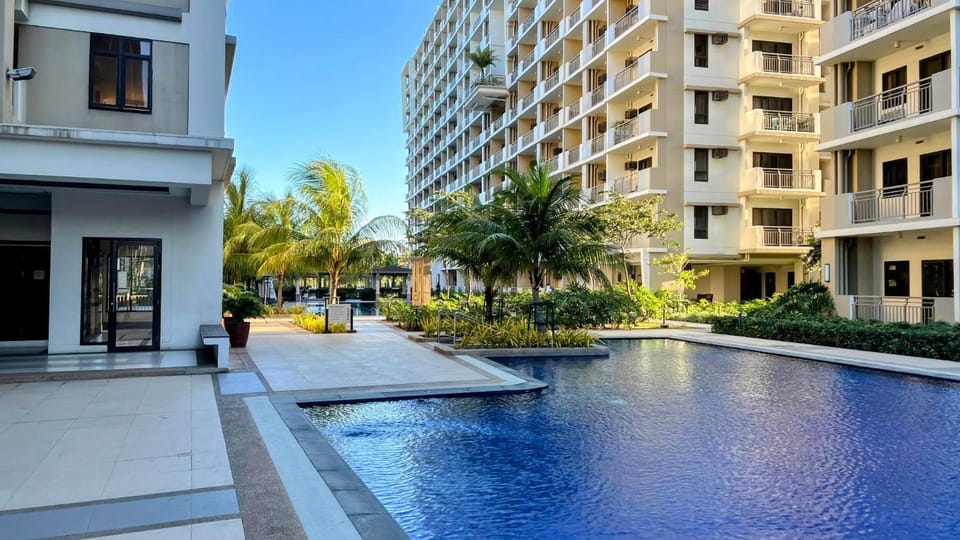 Casa Andres - Resort Style Condo nr Airport FAST WIFI Apartment in Las Pinas