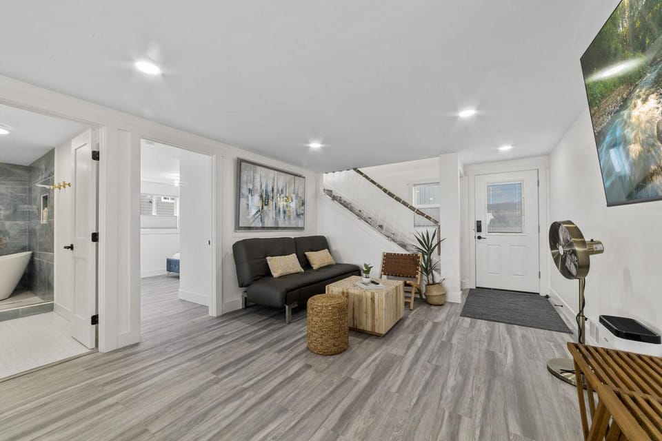 New DRIFTWOOD SHORES ROAD HOUSE CAMANO House in Camano Island