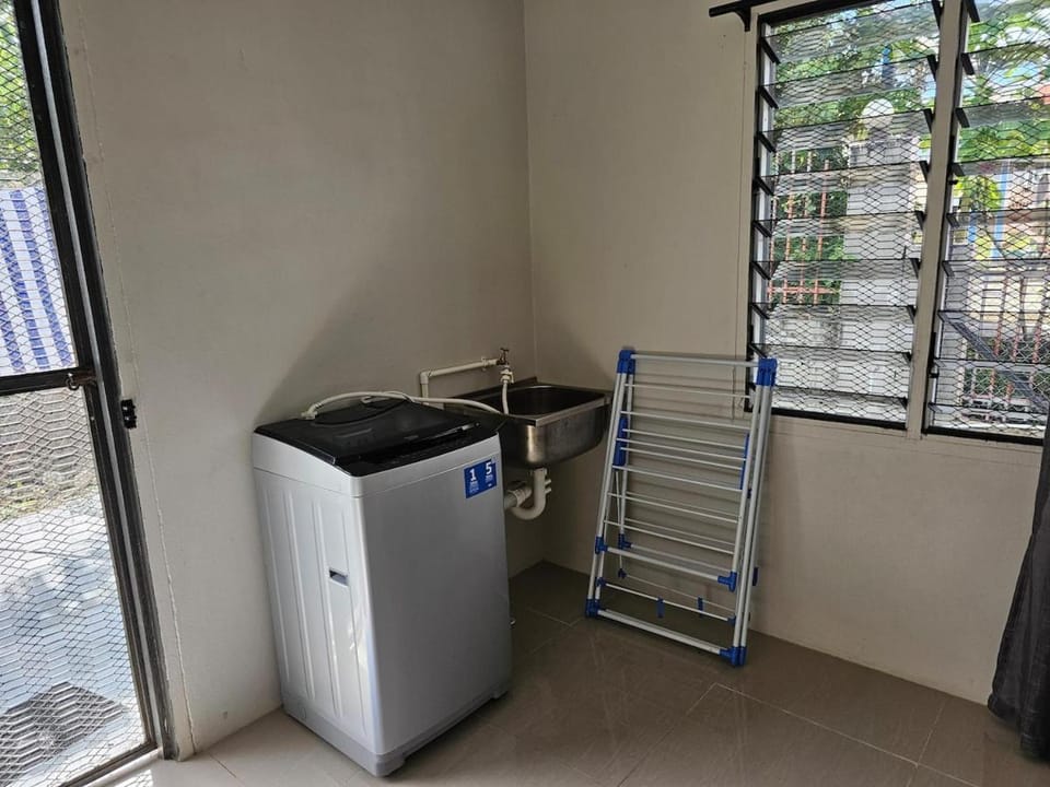 Two Bedroom Holiday Home- Olosara Sigatoka Guest House Apartment in Baravi
