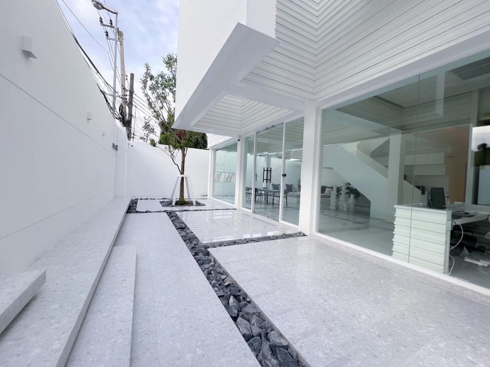 Property building, Garden