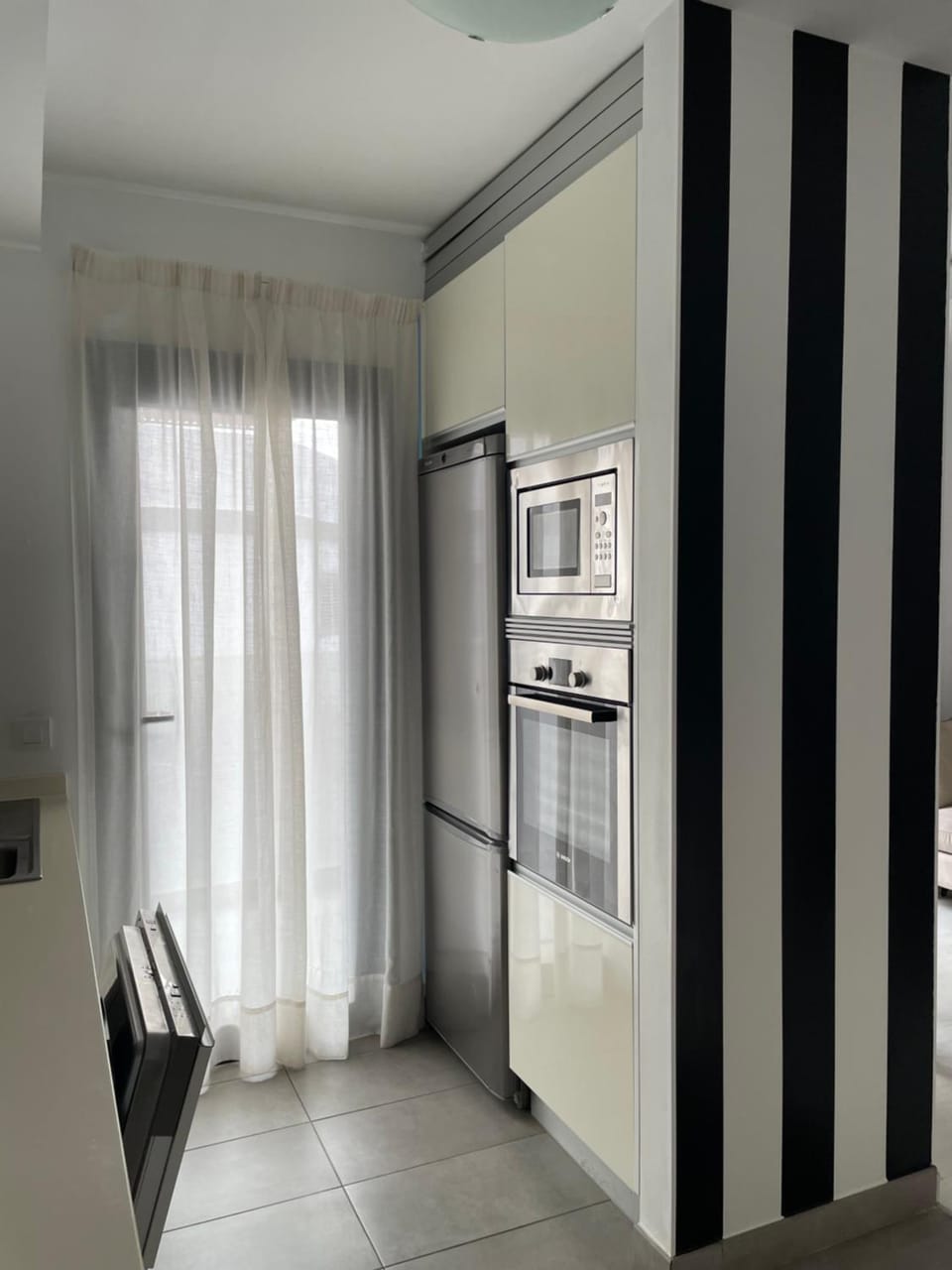 microwave, oven