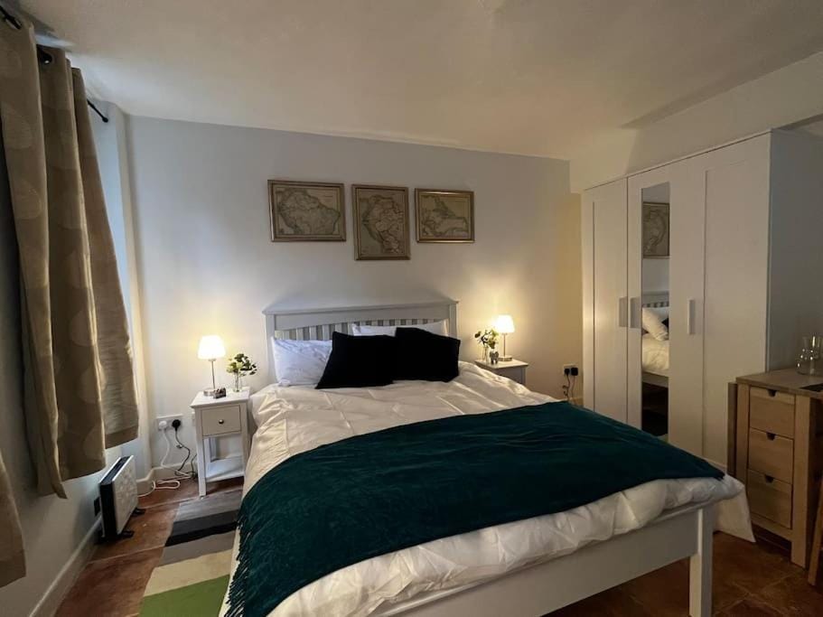 Exclusive flat in Oxford Centre with AC Apartment in Oxford