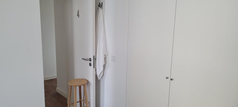 Comfy room near Metro and Airport Vacation rental in Lisbon