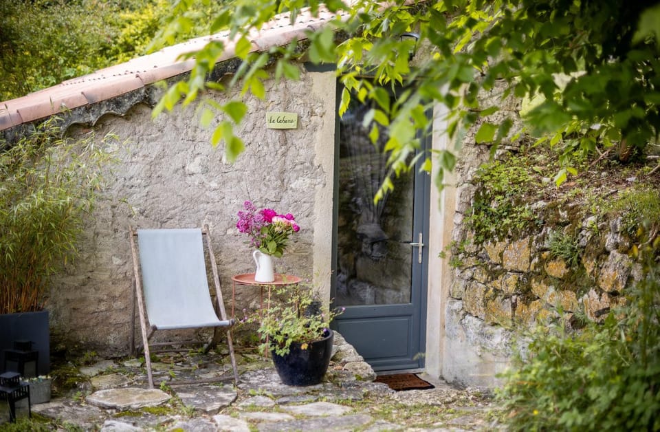 Le Domaine Sainte Raffine, piscine, charme et insolite Bed and Breakfast in Occitanie