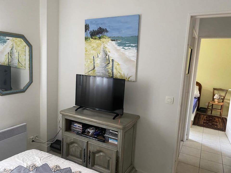 TV and multimedia, Bedroom