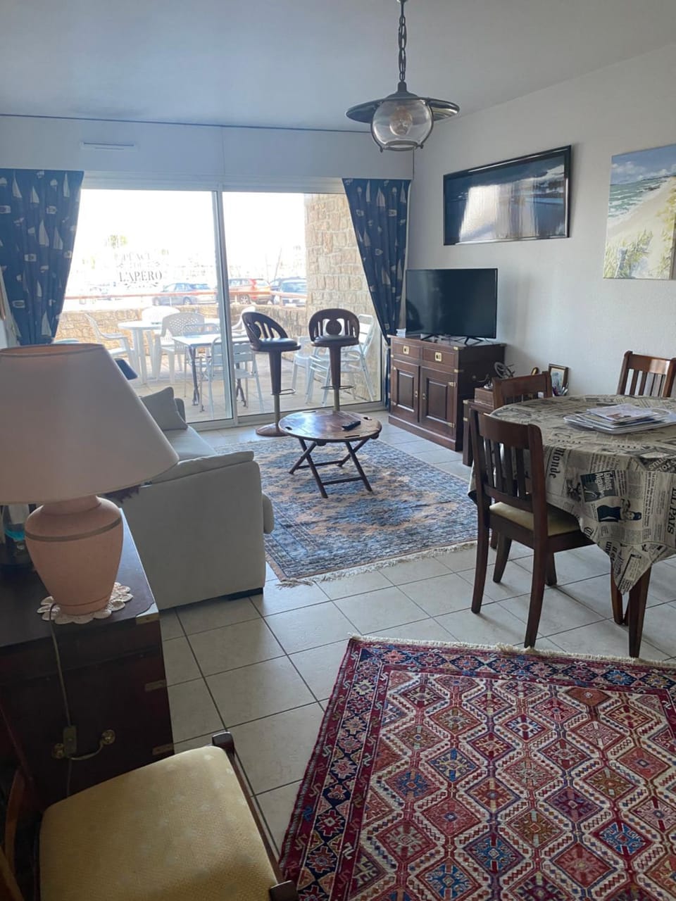 TV and multimedia, Living room, Dining area