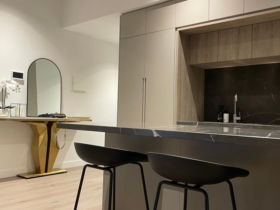 Superior 3 Bedroom Apartment in Melbourne CBD Apartment in Melbourne