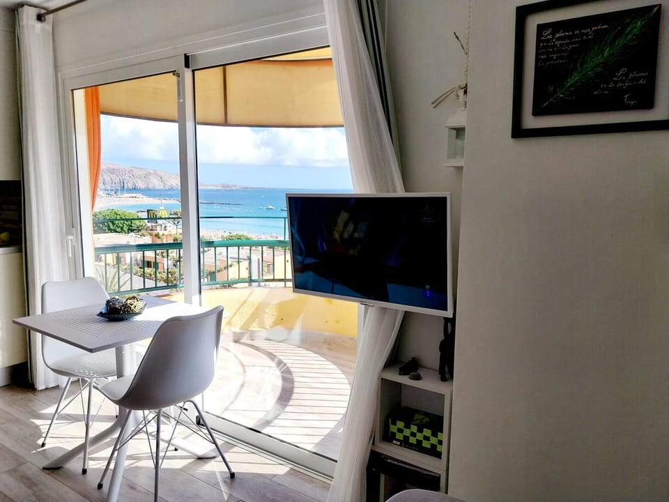Natural landscape, TV and multimedia, Balcony/Terrace, Sea view