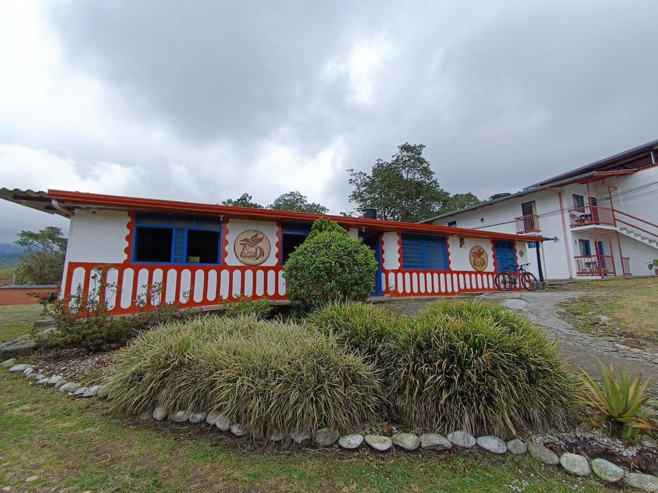 Property building, Facade/entrance
