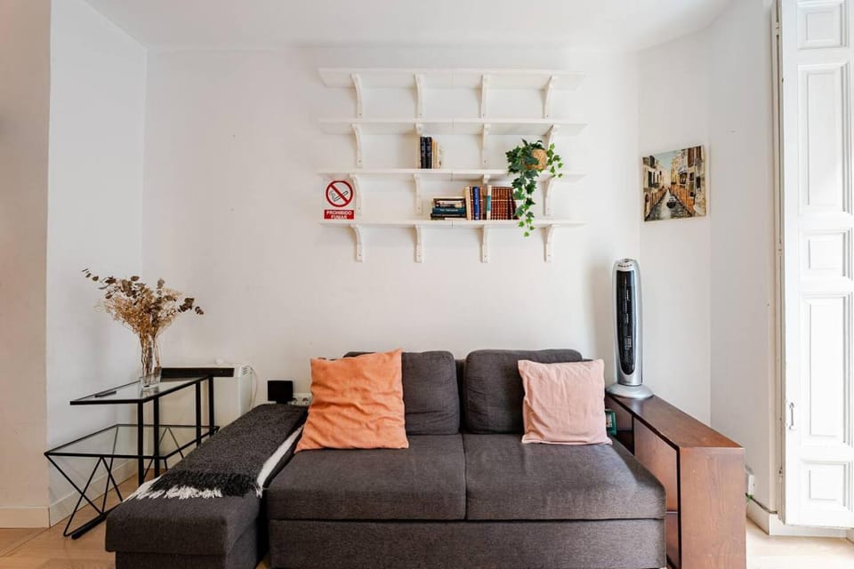 Apartamento con encanto en Malasaña Apartment in Centro