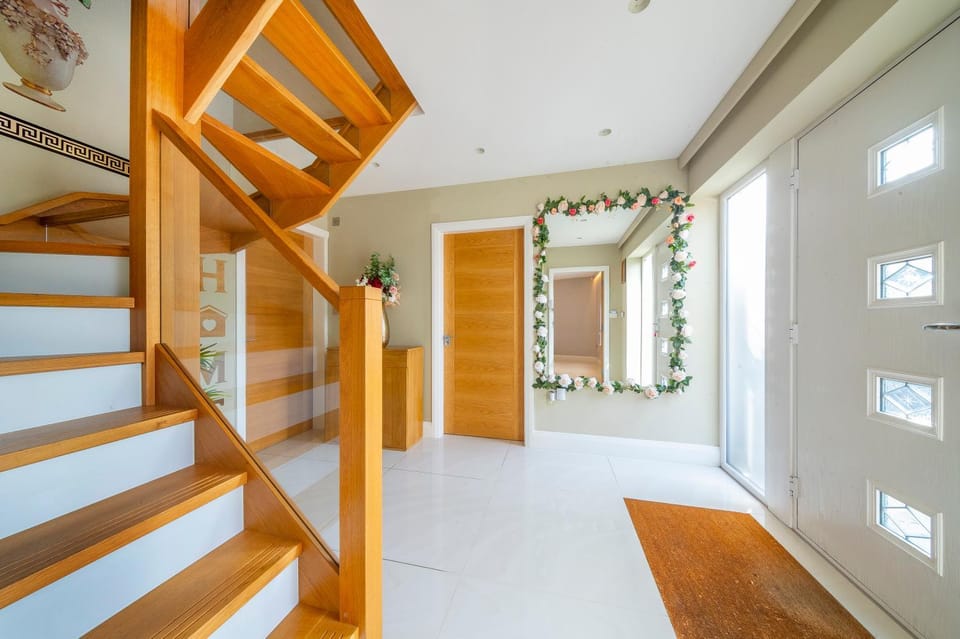 *RC7C* For your most relaxed & Cosy stay + Free Parking + Free Fast WiFi * Vacation rental in Dewsbury