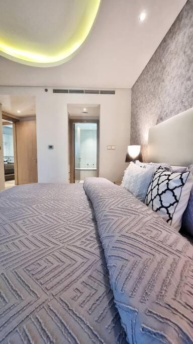 Luxury Paramount Hotel Apt B666 Apartment in Dubai