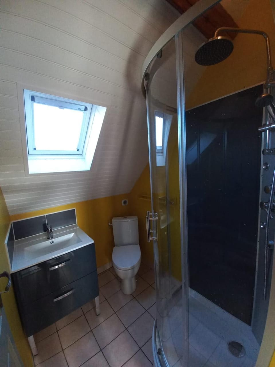 Property building, Bathroom