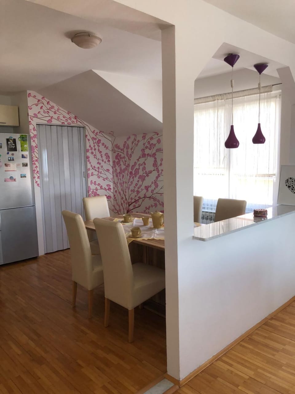 Kitchen or kitchenette, Seating area, Dining area