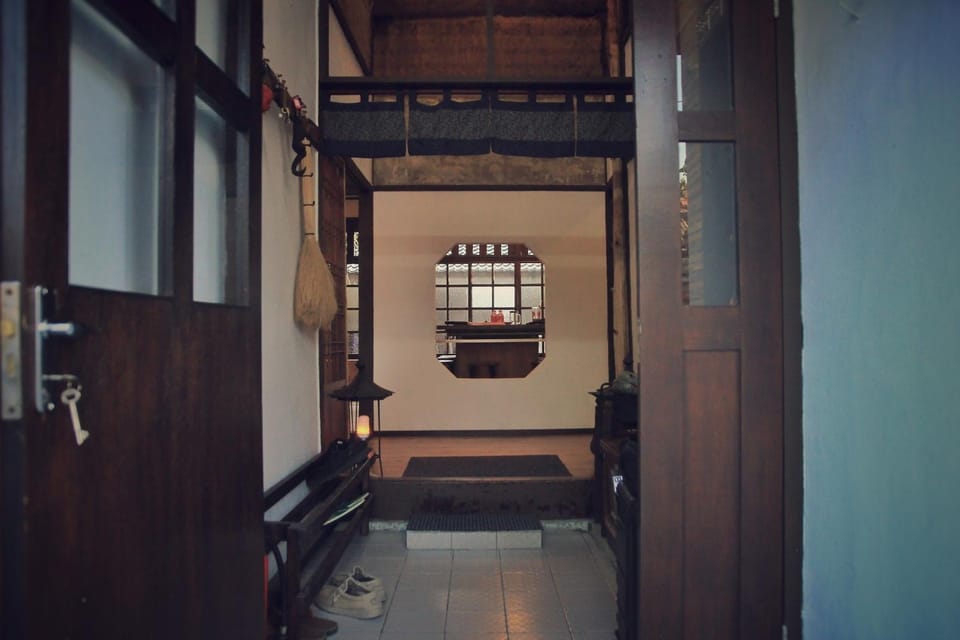 Facade/entrance