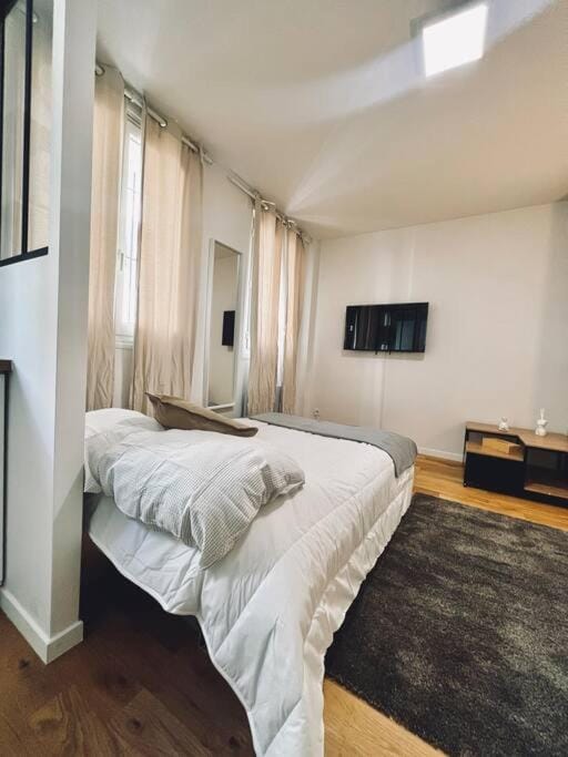 Très beau studio refait à neuf 2 Apartment in Saint-Denis, France