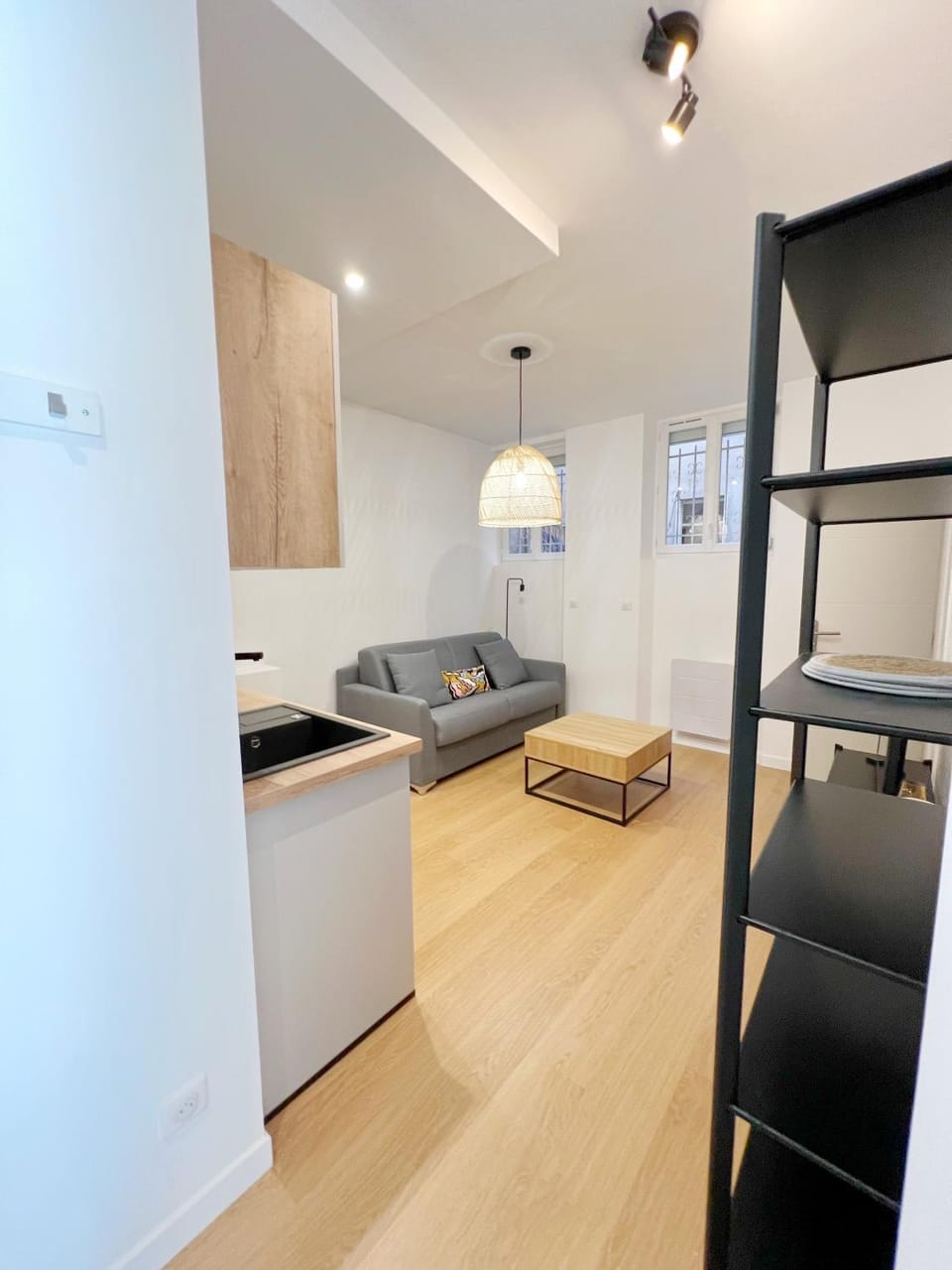 Kitchen or kitchenette, Living room, Photo of the whole room, Seating area, Bedroom