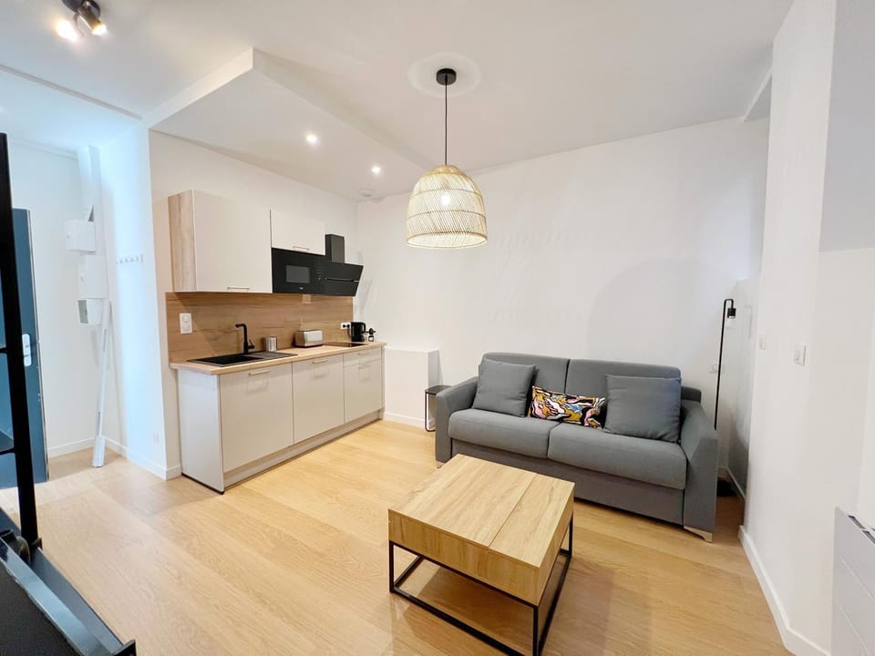 Living room, kitchen
