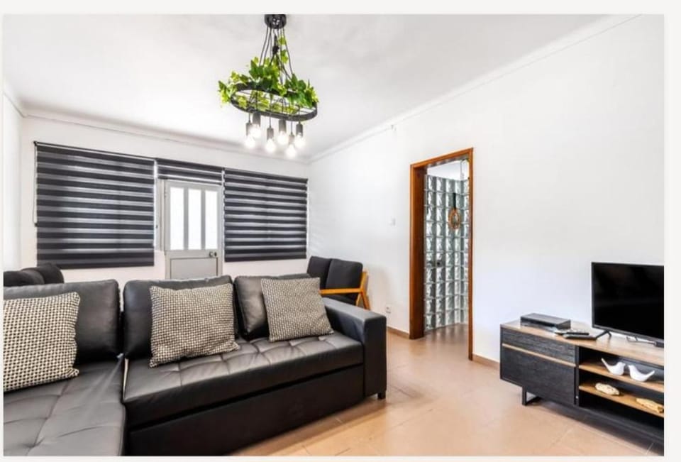 Communal lounge/ TV room, TV and multimedia, Living room, Seating area