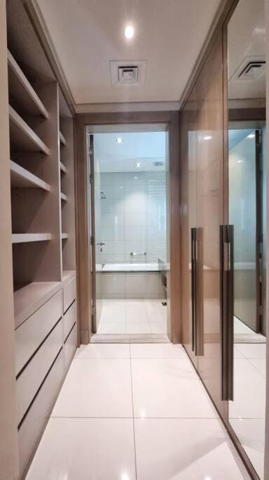 Luxury Paramount Hotel Apt B327 Apartment in Dubai