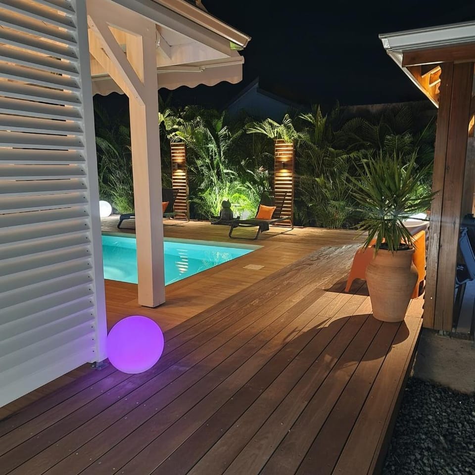 Night, Pool view