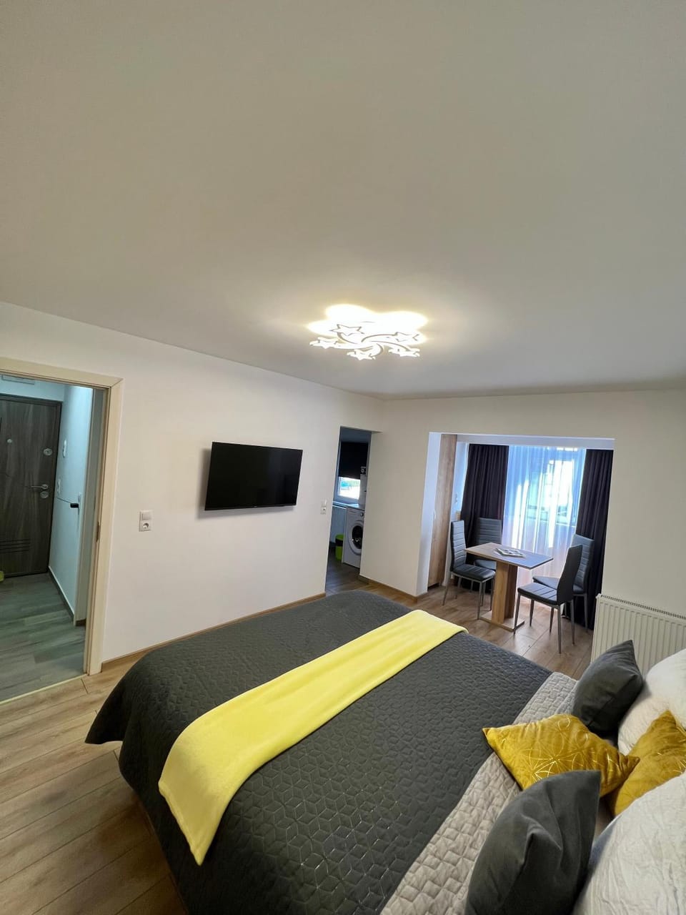 Boby s Studio with Free Parking Apartment in Cluj County