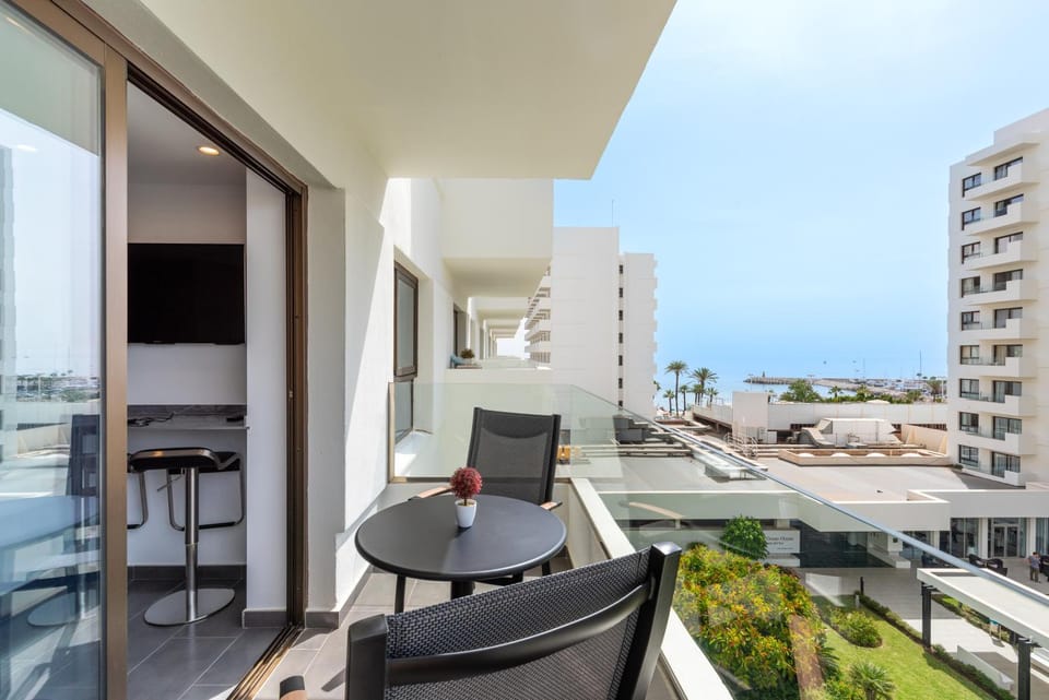 Property building, Day, Natural landscape, View (from property/room), Balcony/Terrace, Balcony/Terrace, Sea view