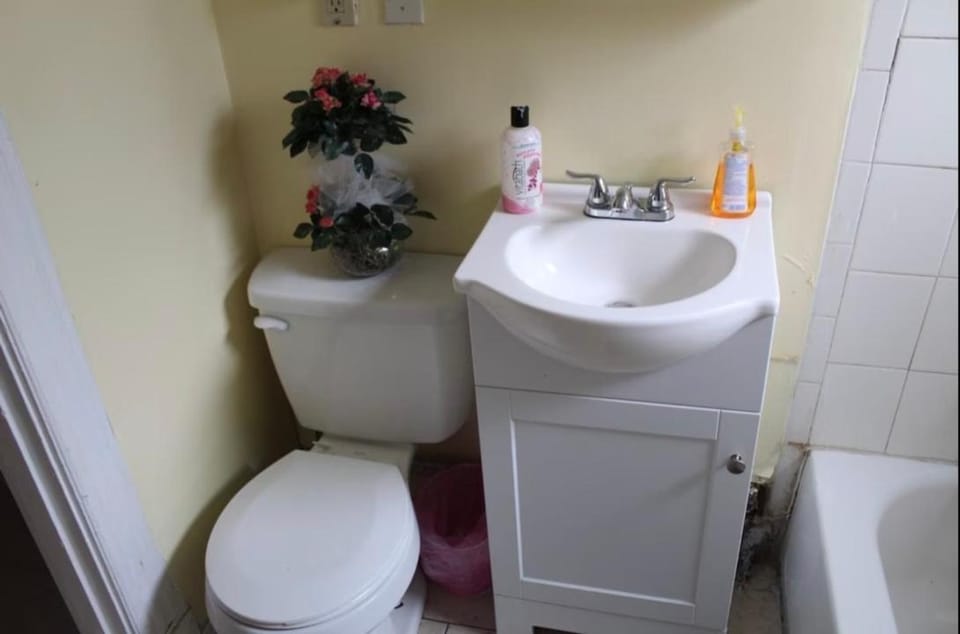 West End Haven Bed and Breakfast in Hartford