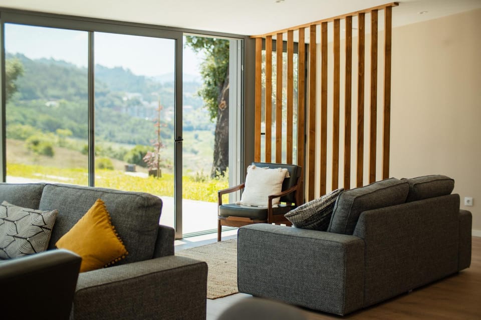 Living room, Mountain view