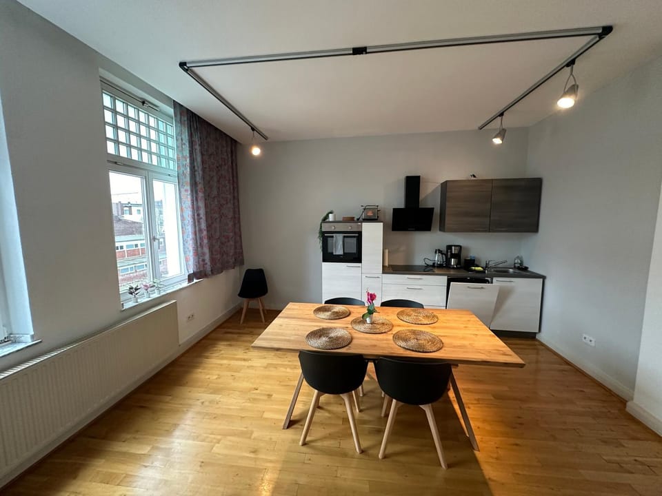 Kitchen or kitchenette, Dining area, stove, kitchen