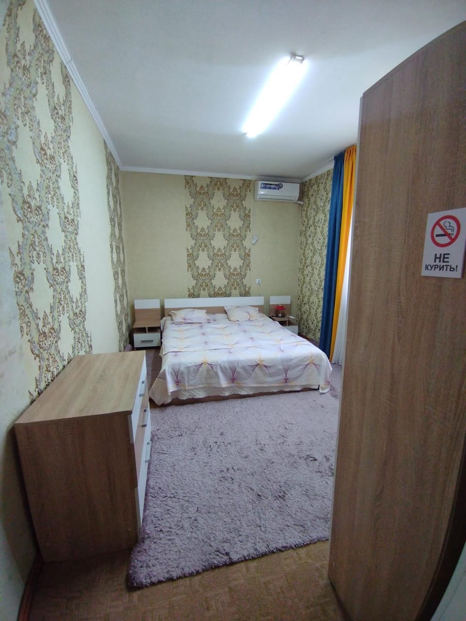 Bed, Photo of the whole room, Bedroom, wardrobe
