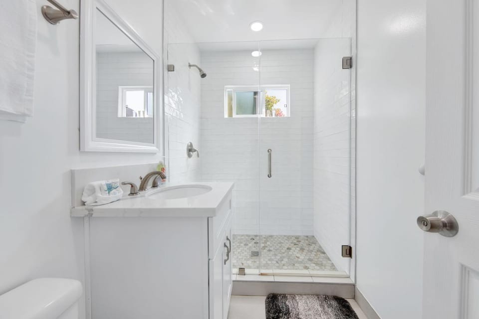 Modern Peaceful Private Oasis Near The Beach House in Culver City