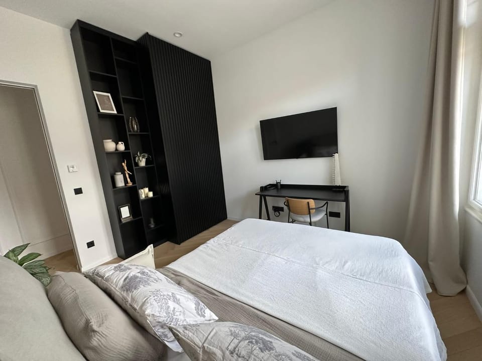 TV and multimedia, Bedroom
