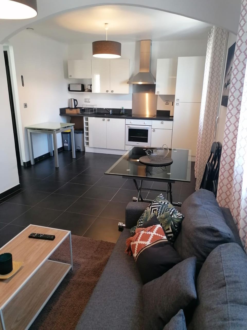 Living room, Seating area