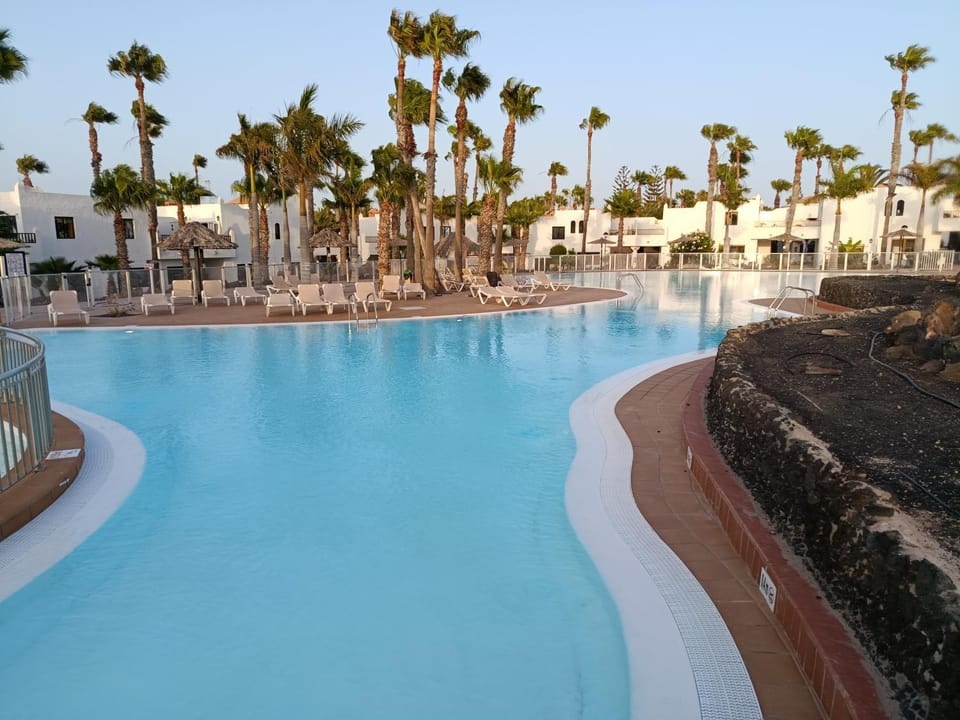 Swimming pool, Swimming pool