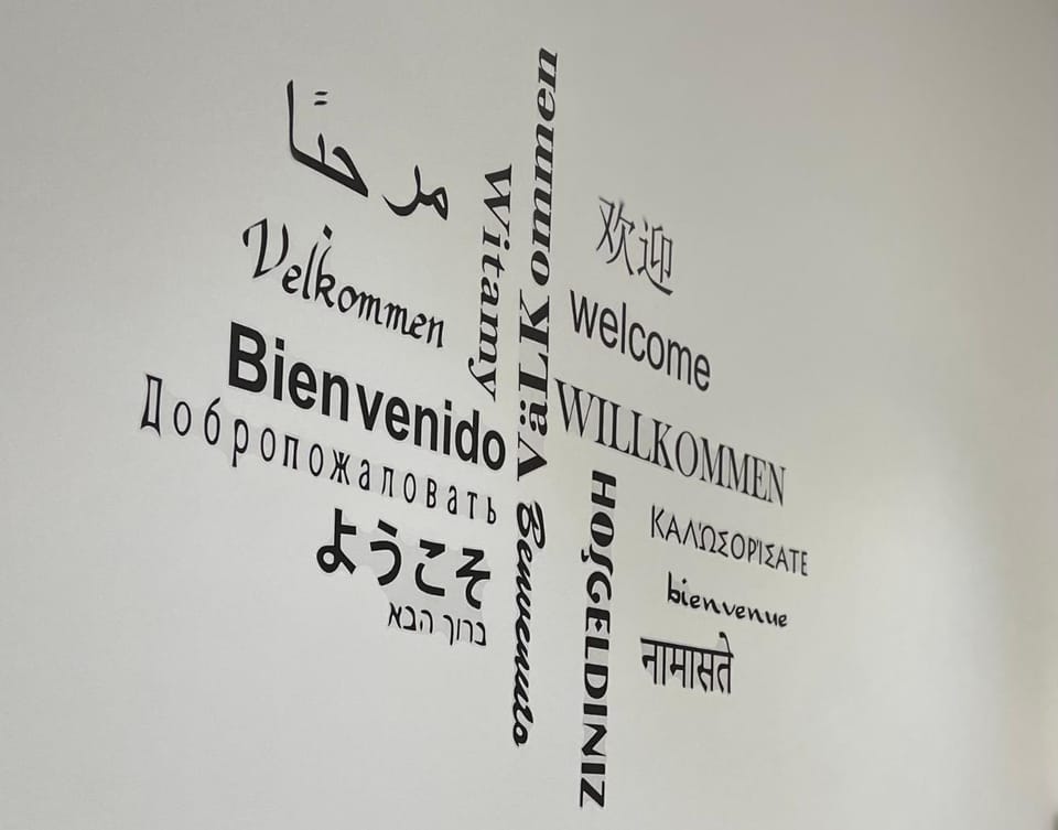 Logo/Certificate/Sign, Text overlay