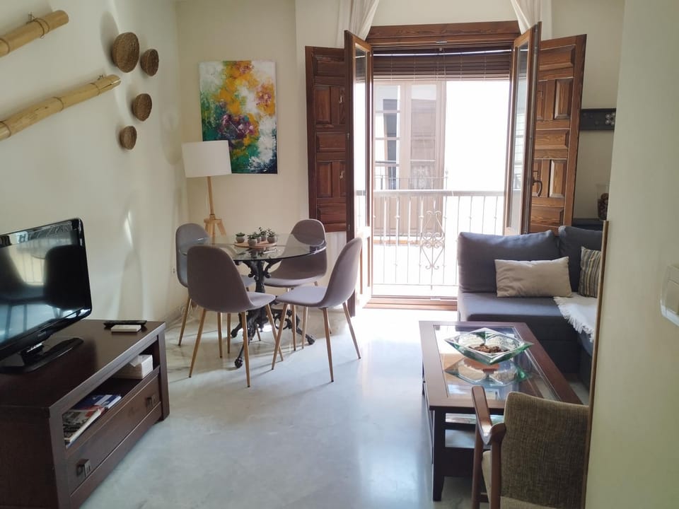 Centro ciudad y parking Apartment in Granada