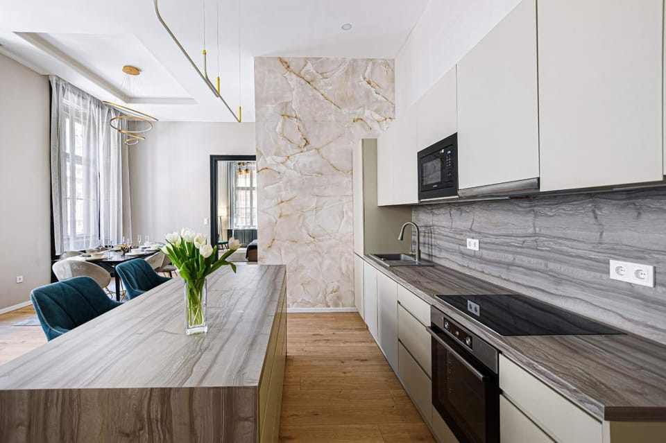 TV and multimedia, Kitchen or kitchenette, Living room, Seating area, Dining area, minibar, pet friendly, stove
