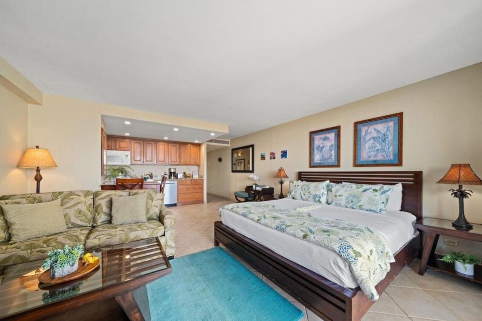 Kaanapali Shores 936 · KS 936 Kaanapali Penthouse Studio with AC House in Kaanapali