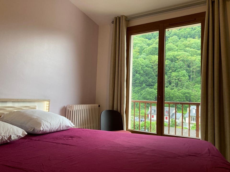 Bed, View (from property/room), Balcony/Terrace, Bedroom